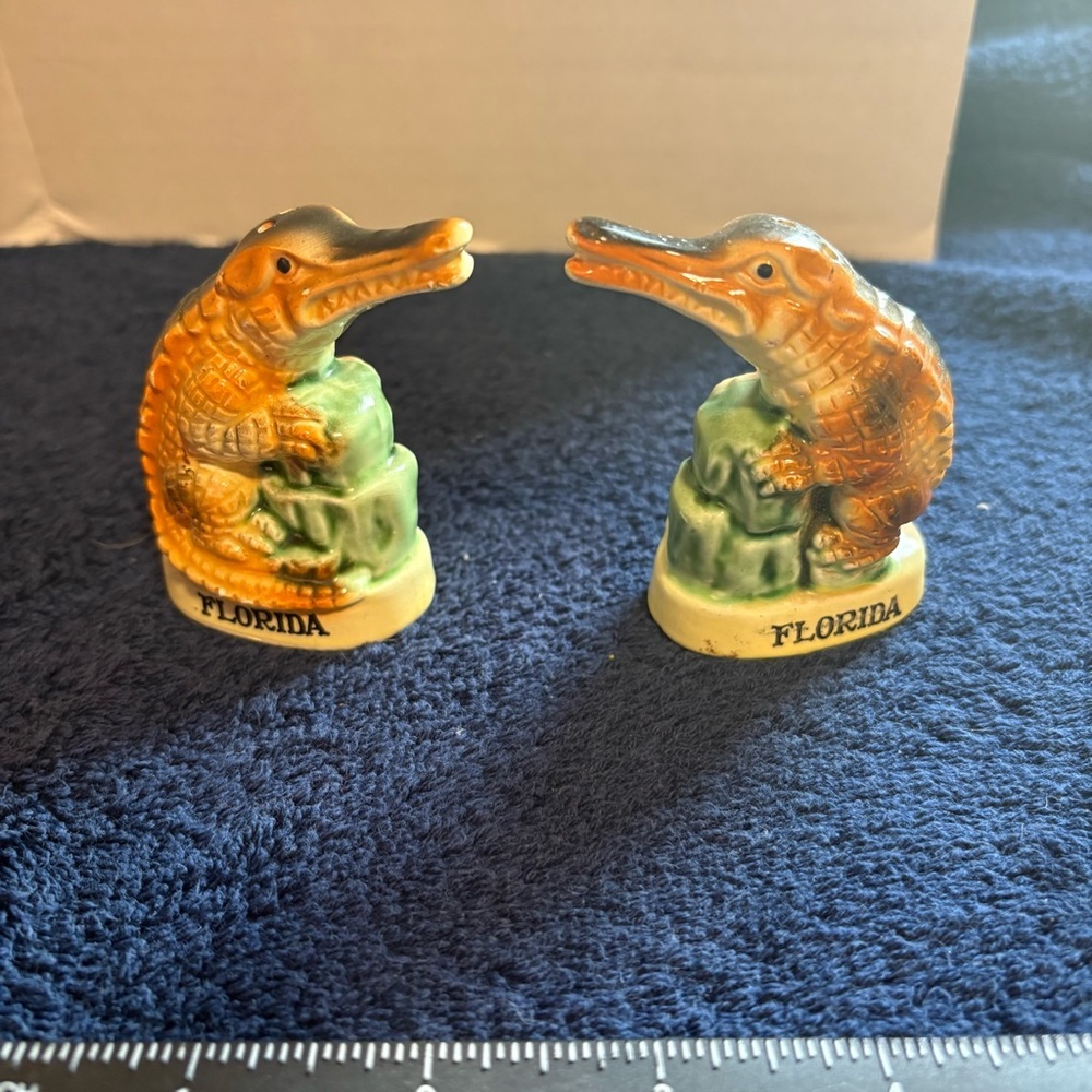 1960s Alligator 3” Salt & Pepper Shakers-Souvenir Of Florida - Japan - Excellent